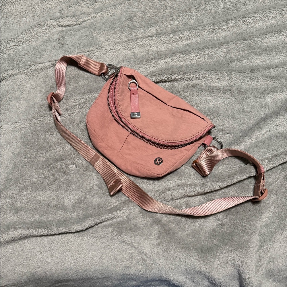 Lululemon Athletica All Night Festival Bag Micro 2L Dusty Rose Crossbody Bag
